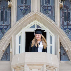 Meet your Posher, Maeve